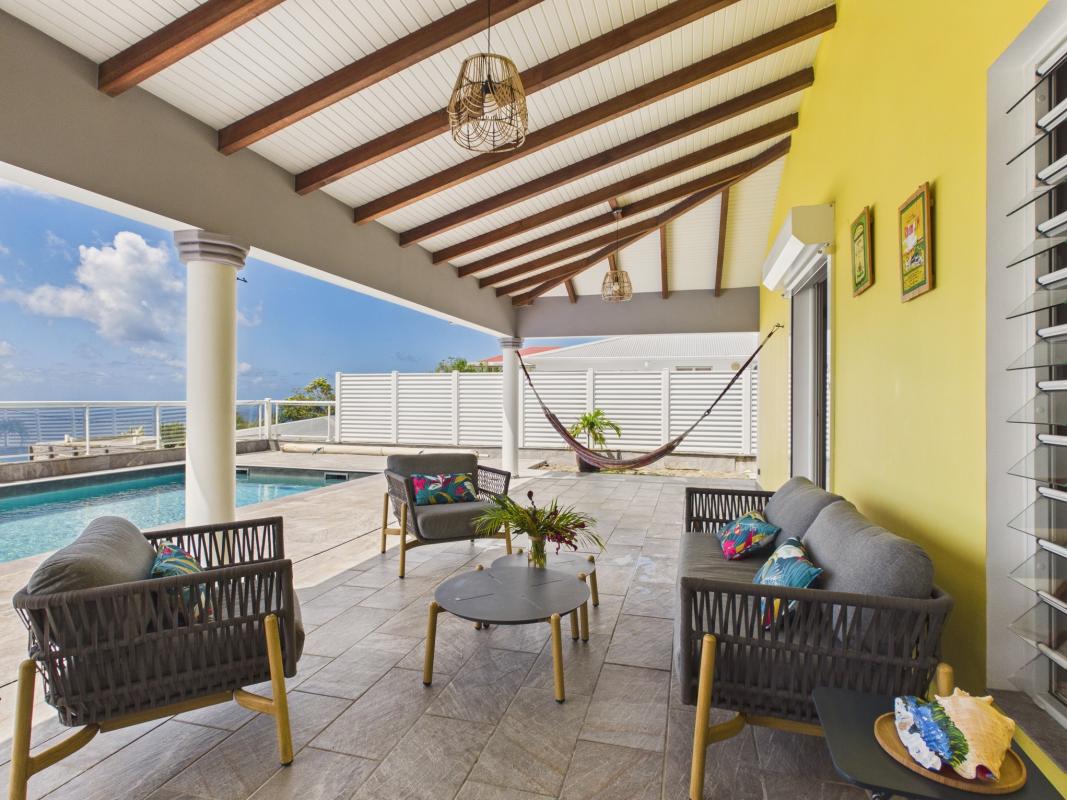 Location villa 3 chambre sainte luce - salon jardin